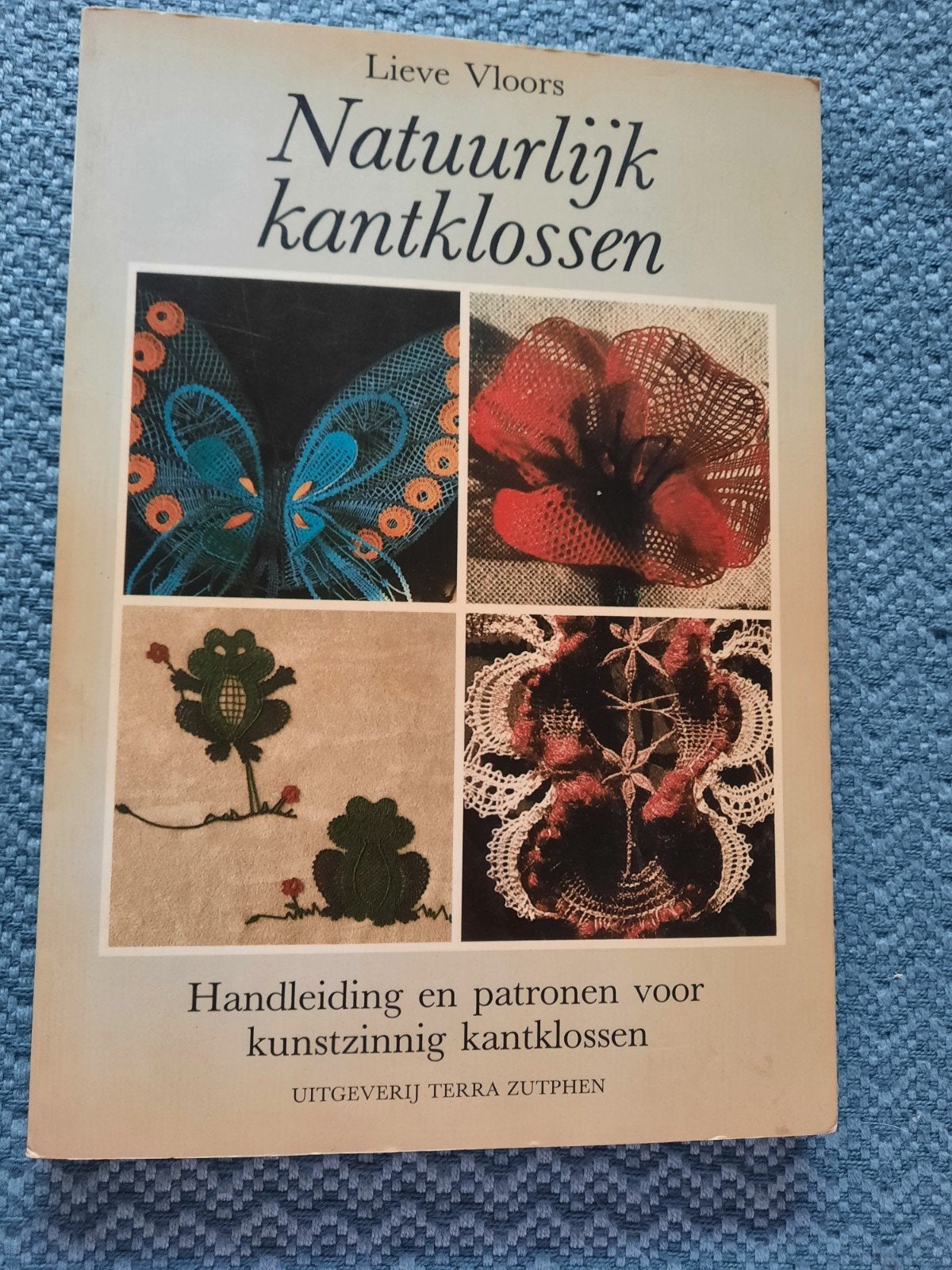 Natuurlijk kantklossen - Boek met patronen, Ophalen of Verzenden, Gebruikt, Boek of Tijdschrift