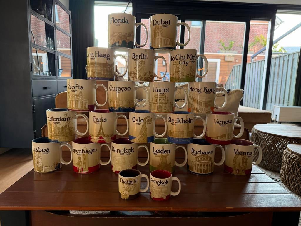 Grote collectie Starbucks mokken, Ophalen of Verzenden, Zo goed als nieuw