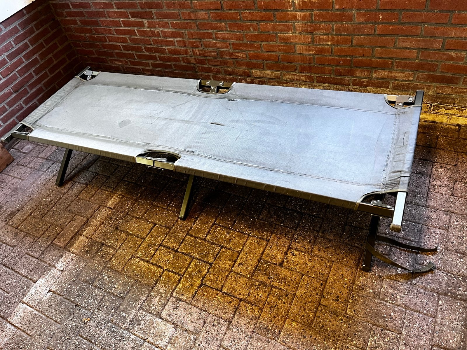 Origineel Militair Veldbed Landmacht NL - Opvouwbaar, Ophalen, Gebruikt