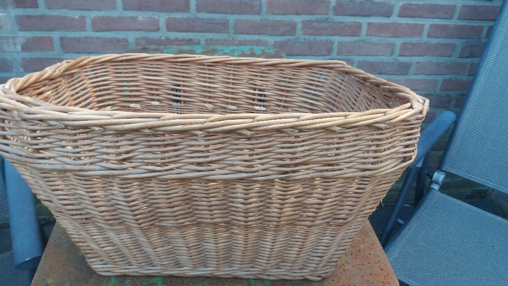 Leuk rieten fietsmandje, Ophalen of Verzenden, Gebruikt, Fietsmand, Stuurbevestiging