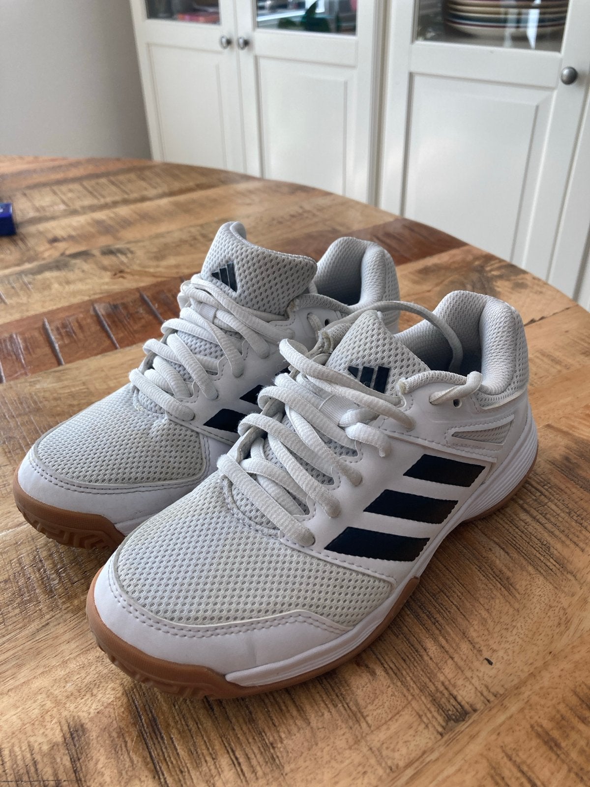 Adidas sportschoenen maat 34, Ophalen of Verzenden, Zo goed als nieuw, Wit, Sportschoenen