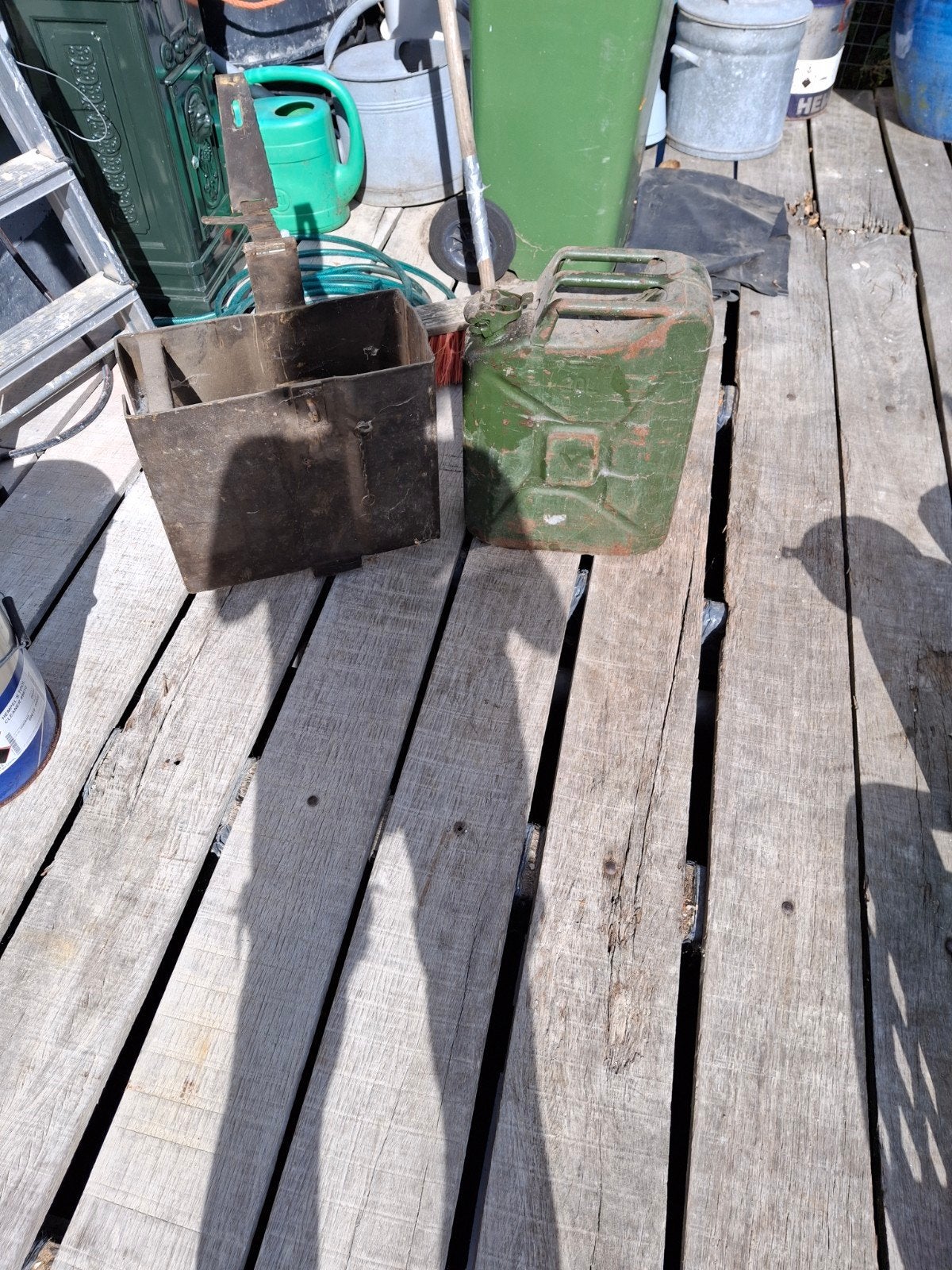 Vintage jerrycan met houder - Militair groen, Ophalen