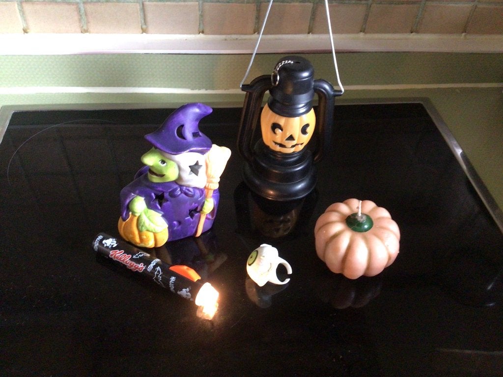 Halloween attributen, Ophalen of Verzenden, Zo goed als nieuw