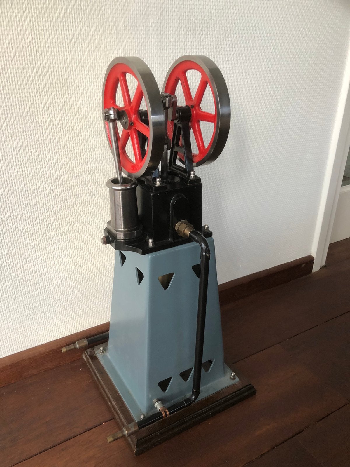 Heteluchtmotor stoommachine stationaire motor, Ophalen of Verzenden, Zo goed als nieuw, Groter dan 1:32