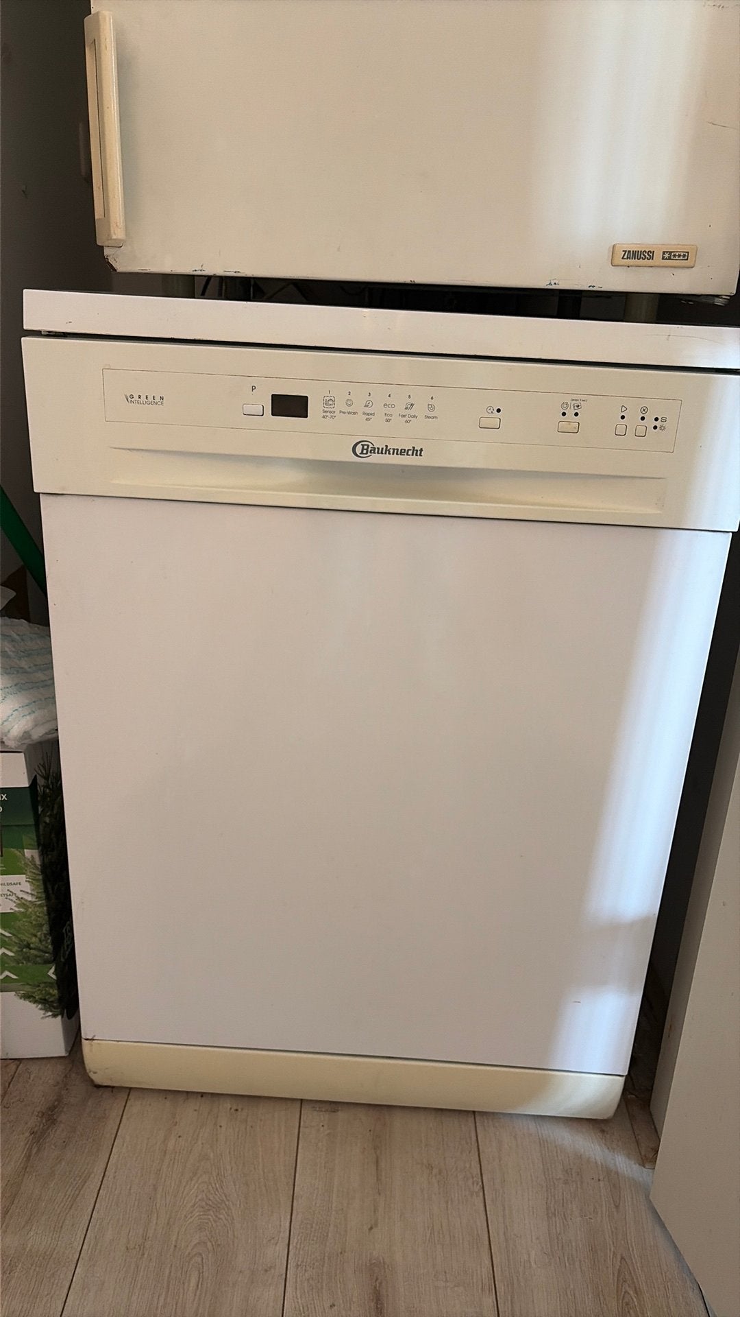 Vaatwasser Bauknecht, goede staat, Ophalen, Gebruikt, Energieklasse A of zuiniger, 85 tot 90 cm