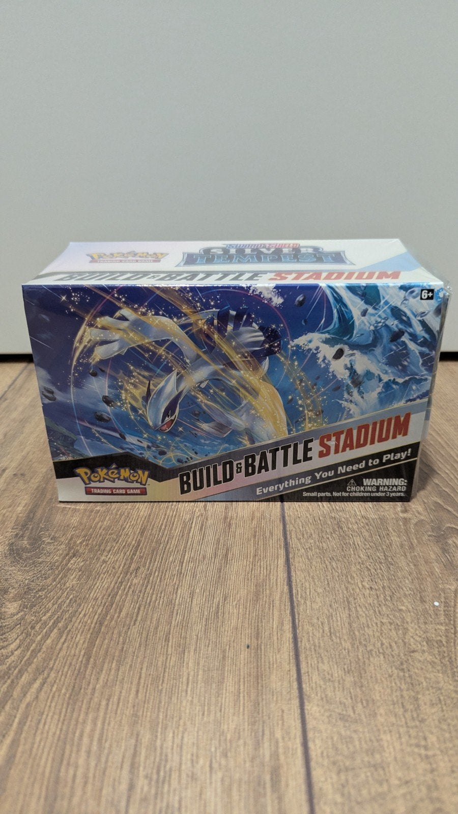 (Sealed) Pokémon Silver Tempest Build & Battle Stadium, Ophalen of Verzenden, Nieuw, Boosterbox, Foil