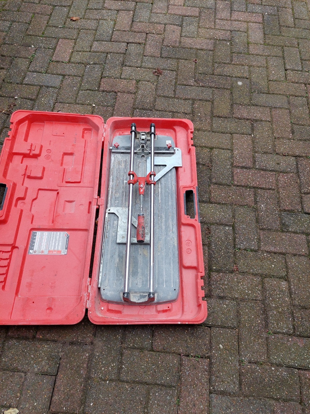 tegelsnijder, Ophalen, Gebruikt