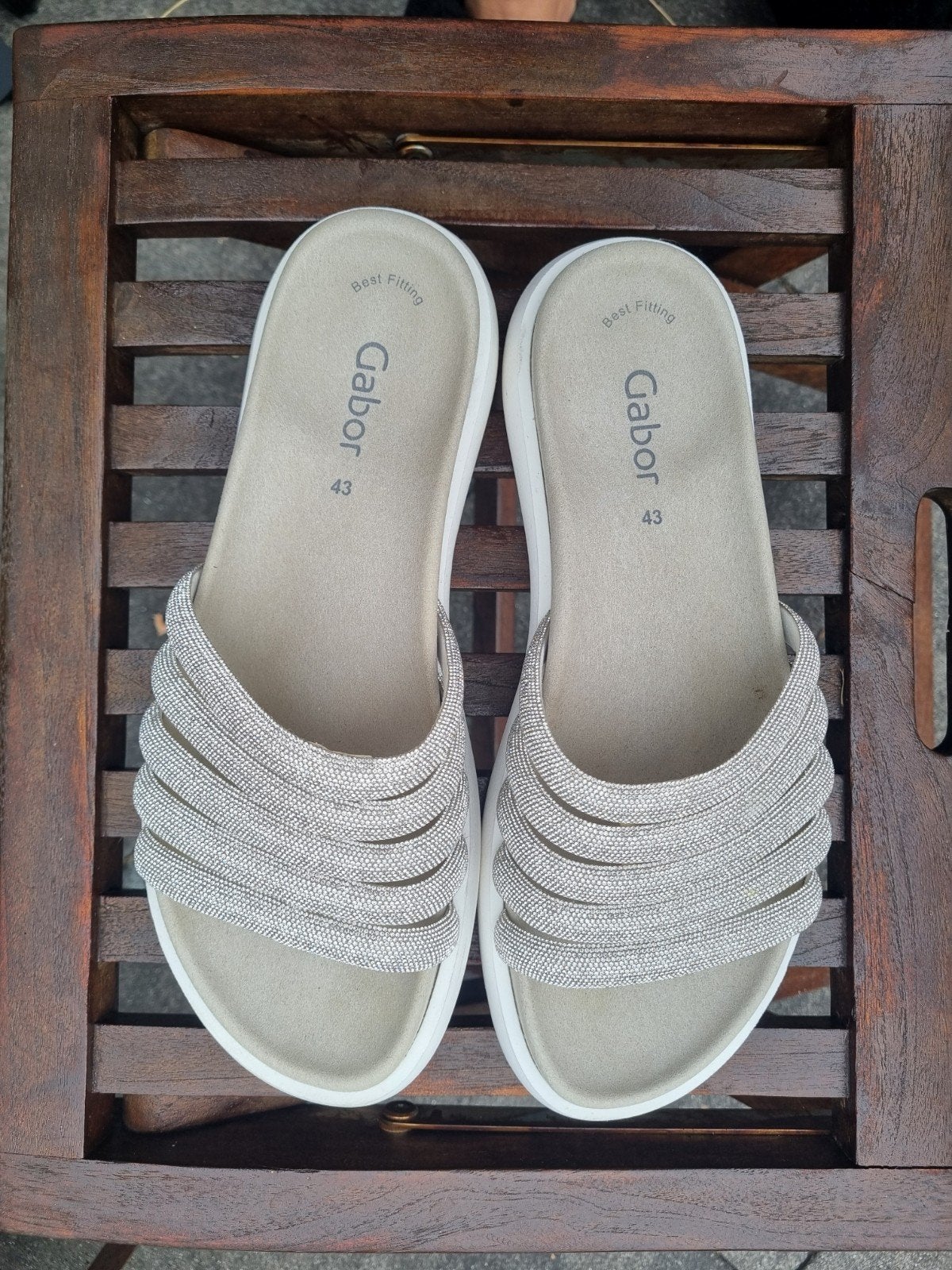 Gabor kristal slippers maat 43, Kleding | Dames, Schoenen, Overige kleuren, Verzenden, Gabor, Zo goed als nieuw