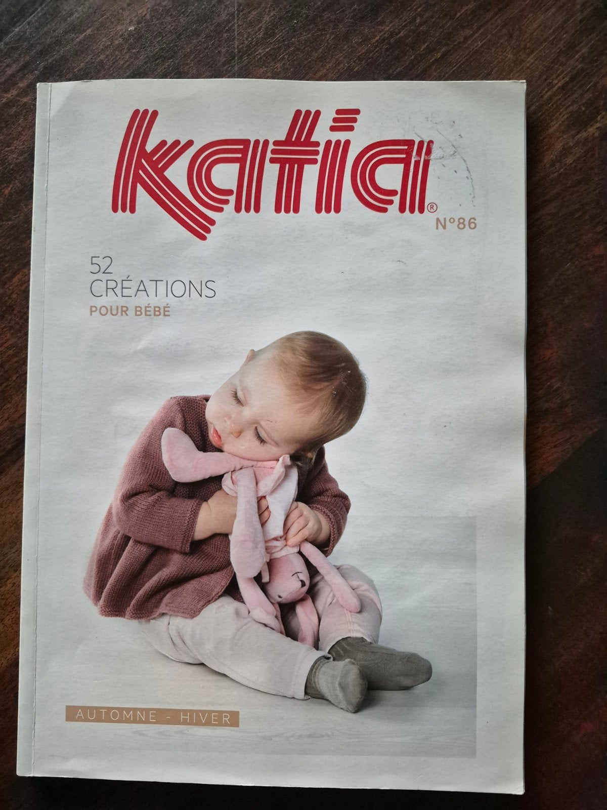 Katia, babykleertjes breien voor het najaar, Ophalen of Verzenden, Zo goed als nieuw, Breien, Patroon of Boek