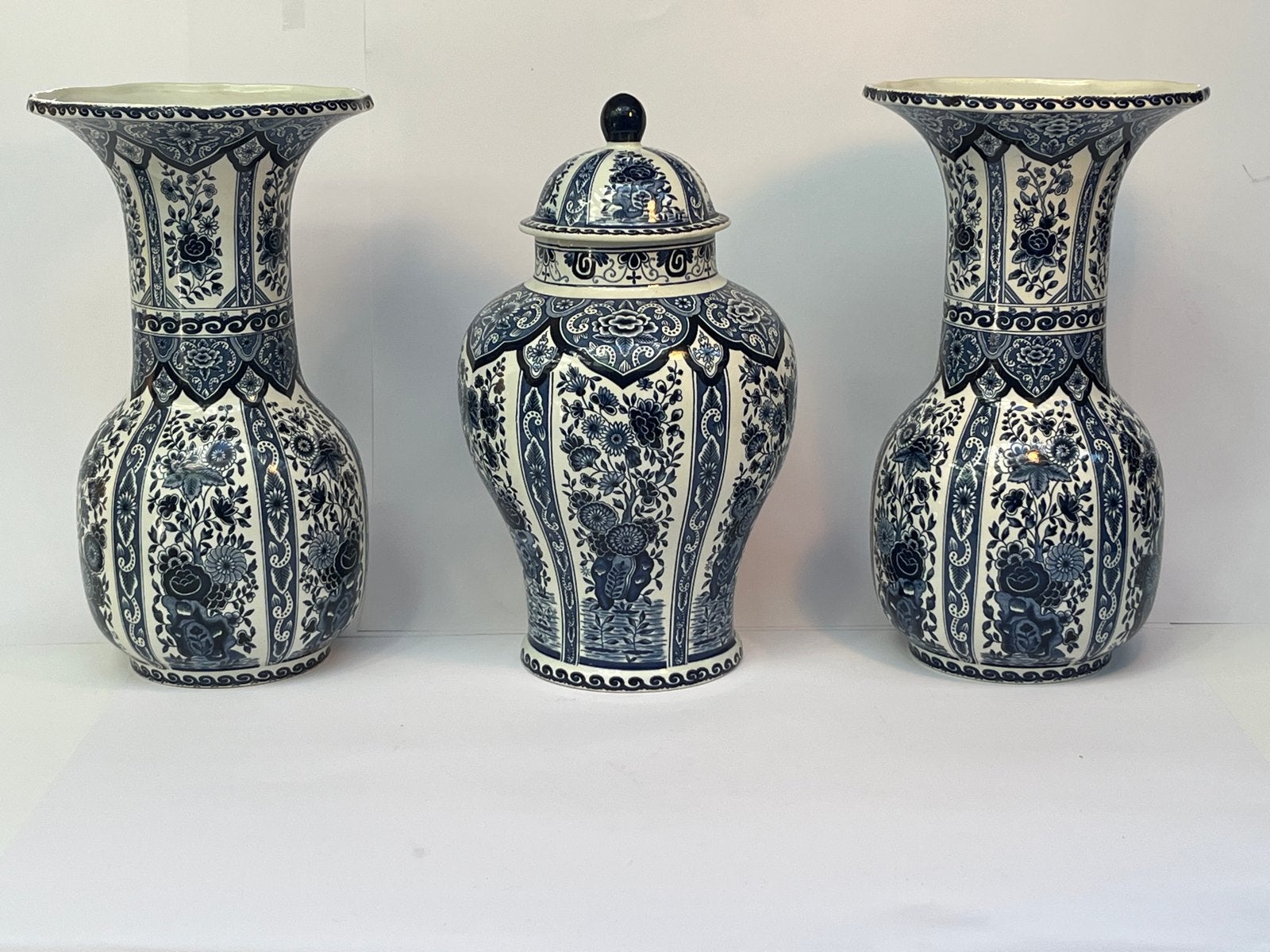 Prachtige ‘Delfts Blauw’ Gemberpot en Vazen Set, Ophalen of Verzenden