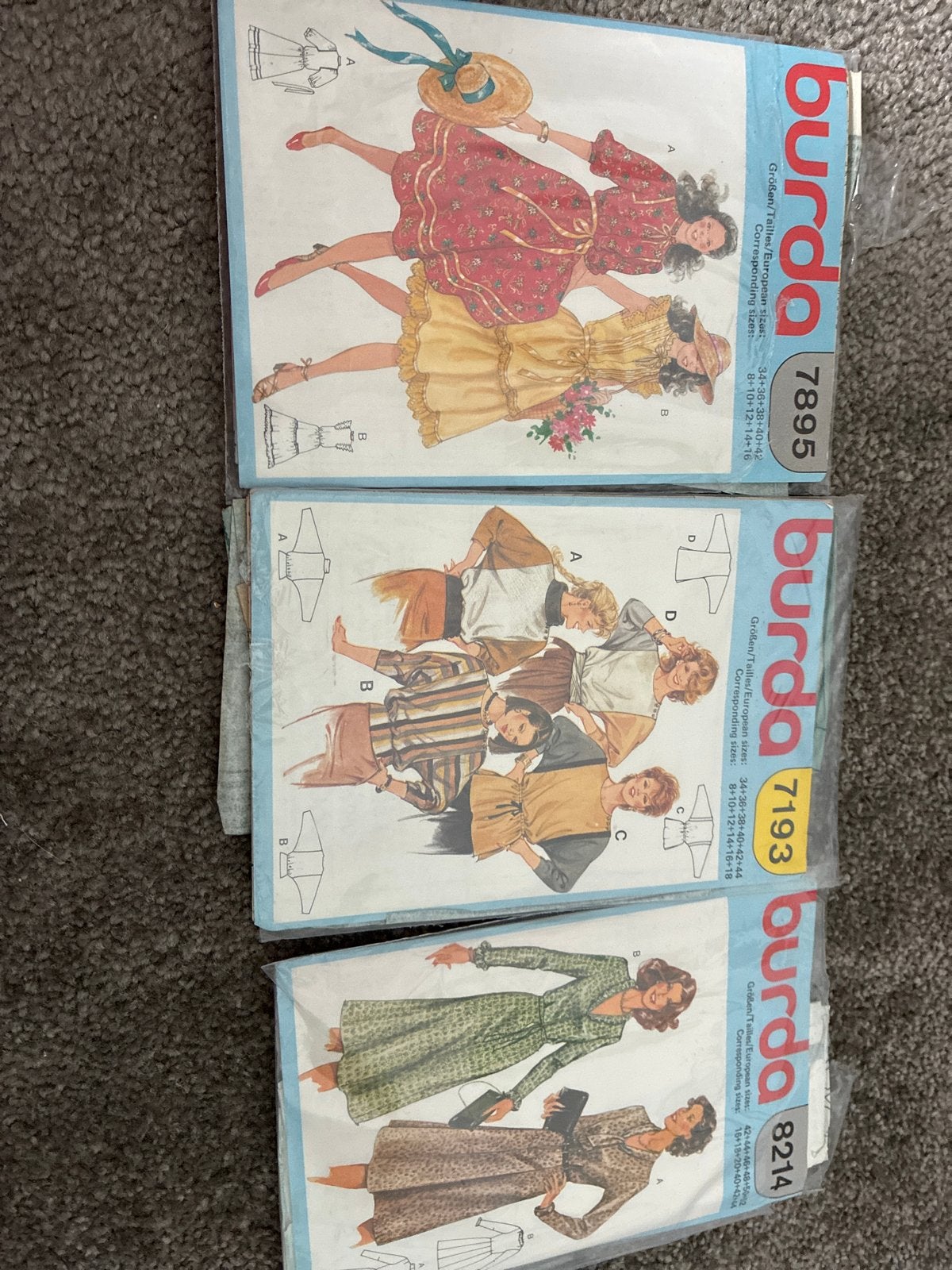 Burda naaipatronen - Jurken en blouses (3 stuks), Overige typen, Vrouw, Nieuw, Burda