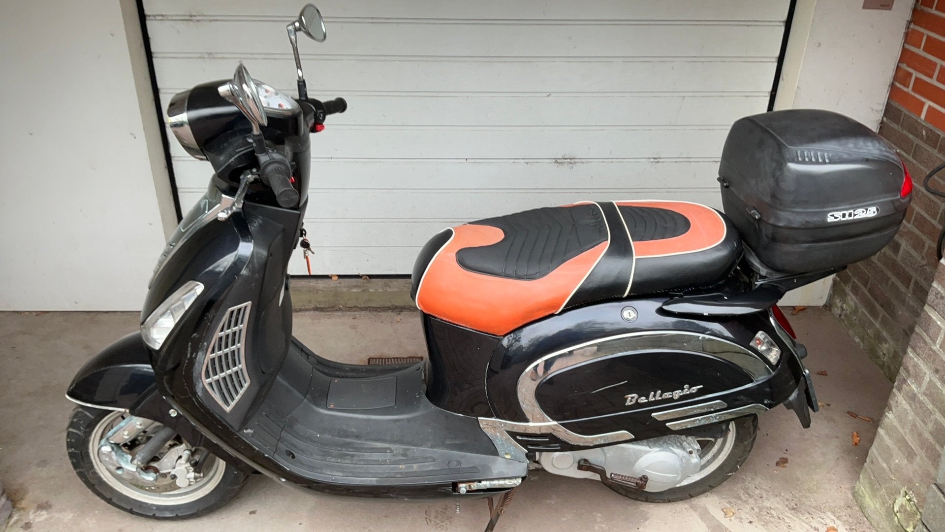Schuurvonst: Benzhou YiYing Capri Bellagio scooter, Ophalen, Gebruikt, Maximaal 45 km/u, 0 versnellingen