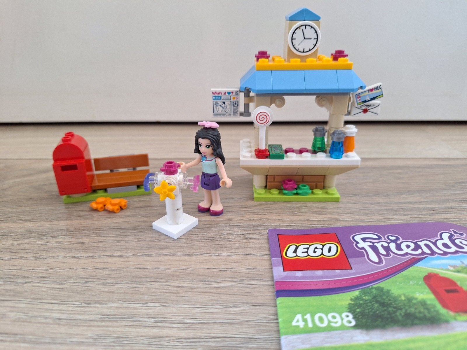 Lego Friends 41098 Emma's Tourist Kiosk, Ophalen of Verzenden
