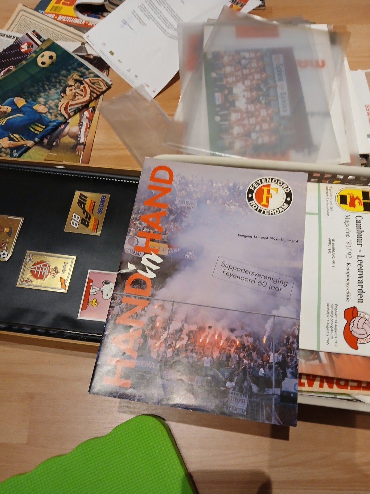 Feyenoord 'Hand in Hand' Magazine - April 1992, Ophalen of Verzenden, Gelezen, Sport en Vrije tijd