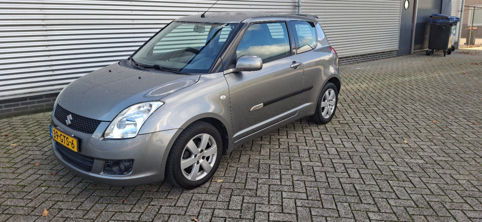 Suzuki Swift 1.3 3D 2008 Grijs, Auto's, Stof, 31 €/maand, Swift, Origineel Nederlands