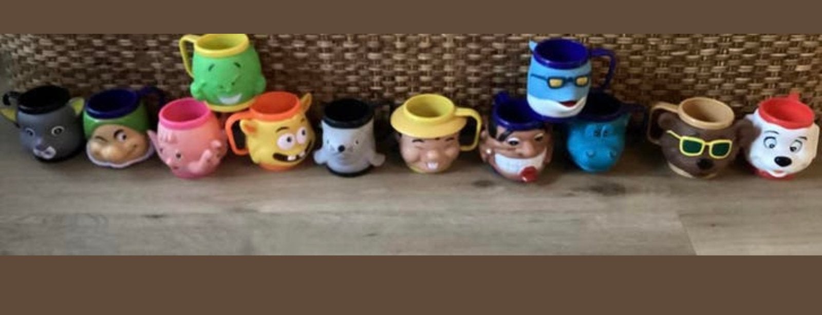 DIERENBEKERS 12 stuks in 1 koop !!, Ophalen of Verzenden, Zo goed als nieuw, Jongen of Meisje