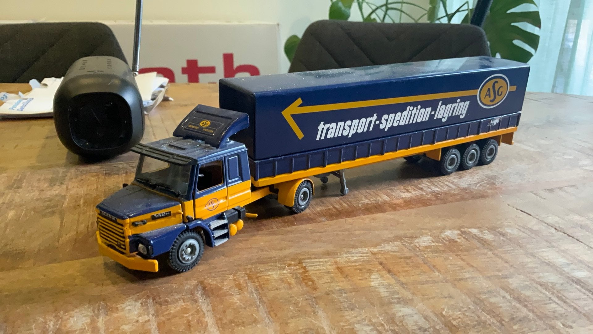 Tekno asg, Hobby en Vrije tijd, Ophalen of Verzenden, Zo goed als nieuw, Bus of Vrachtwagen, Tekno