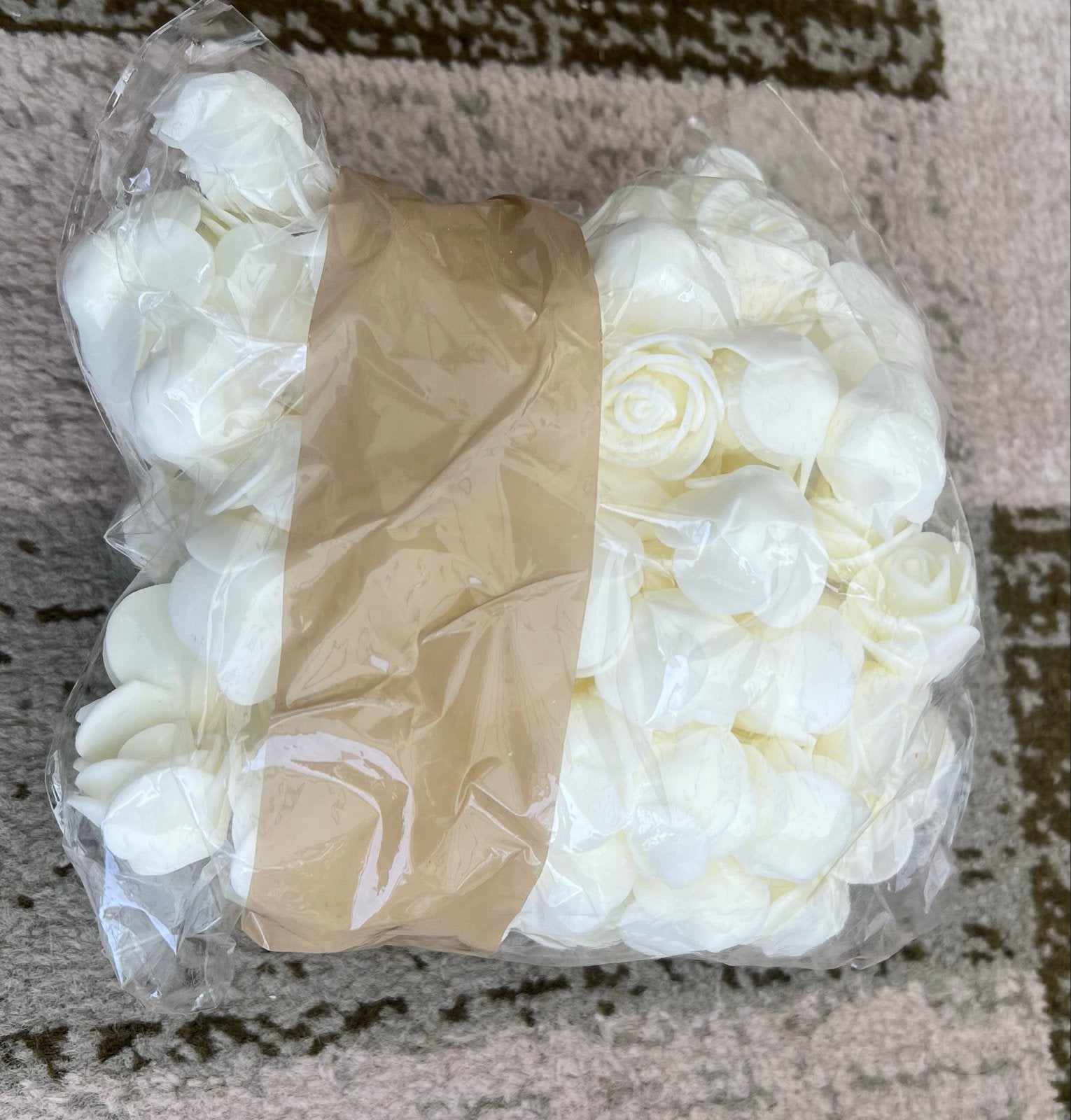 Witte kunstbloemen roosjes -Foam rozen voor decoratie -nieuw, Ophalen of Verzenden, Nieuw