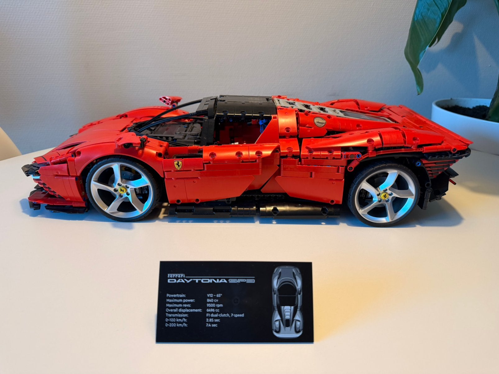 LEGO Technic Ferrari Daytona SP3 42143, Hobby en Vrije tijd, Modelauto's | 1:18, Ophalen, Zo goed als nieuw, Overige merken