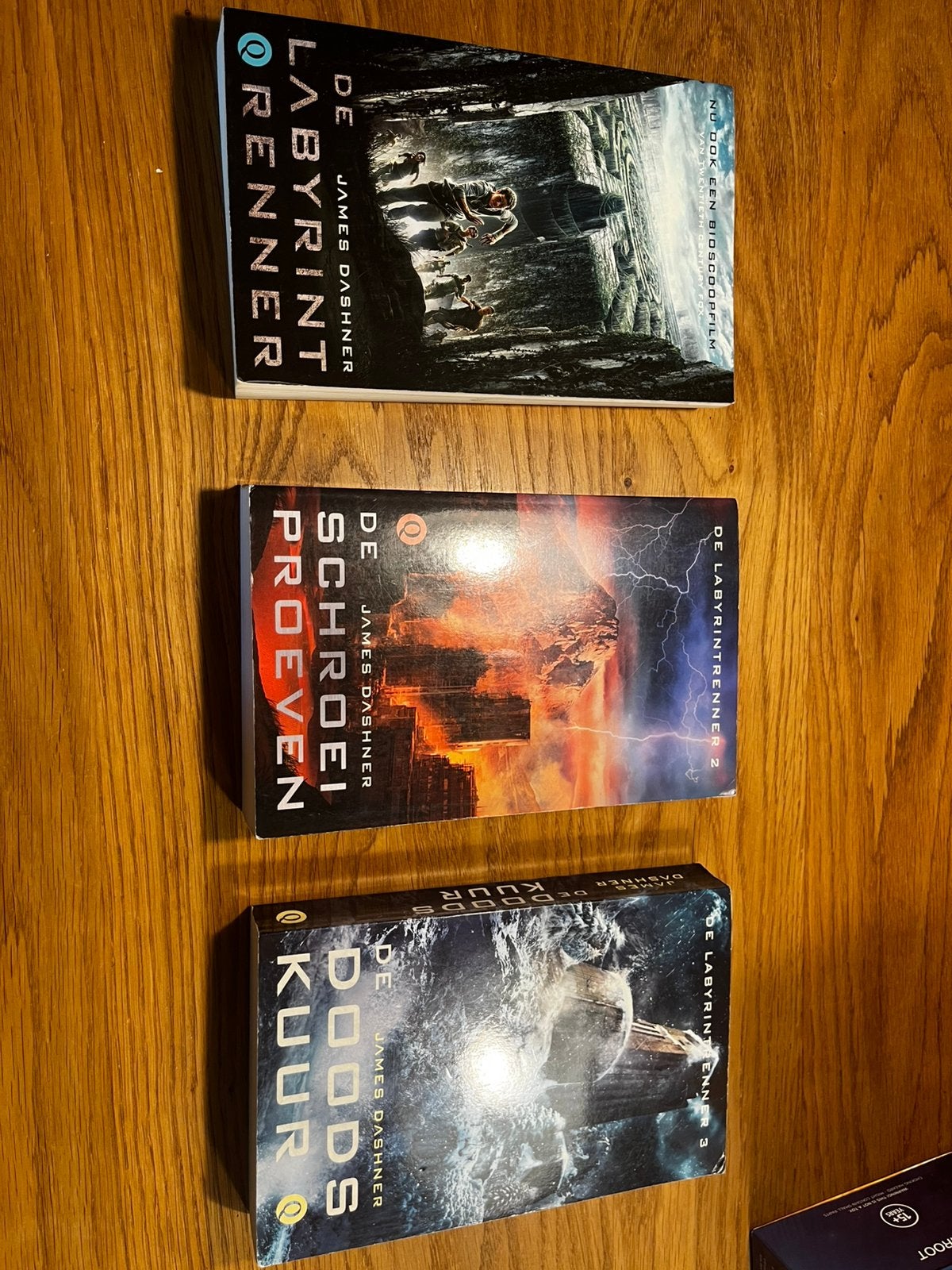 De labyrintrenner (Maze Runner) Nederlads, boek 1-3, Ophalen of Verzenden, Zo goed als nieuw
