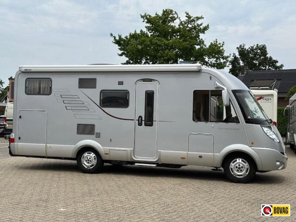 Hymermobil B 674 SL, Automaat, Caravans en Kamperen, Ringverwarming, Afzuigkap, Fiat, Bedrijf