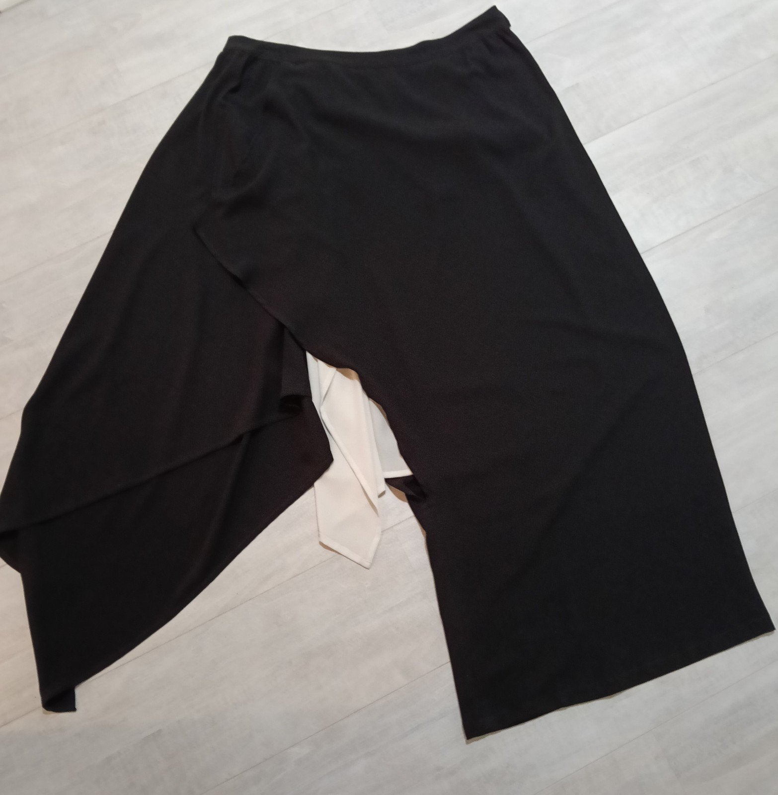 Rok én broek ineen van Isabel de Pedro, maat 42., Wit, Maat 42/44 (L), Ophalen of Verzenden, Zo goed als nieuw