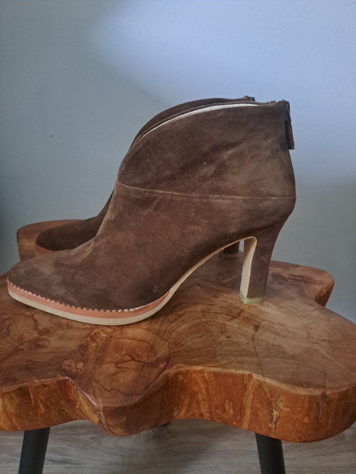 Lola Cruz suède enkellaarsjes - Chocoladebruin, maat 38, Kleding | Dames, Schoenen, Lola Cruz, Bruin, Lage of Enkellaarzen, Nieuw