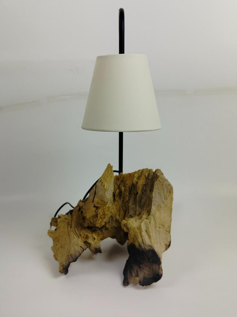 Lamp van drijfhout - model 2