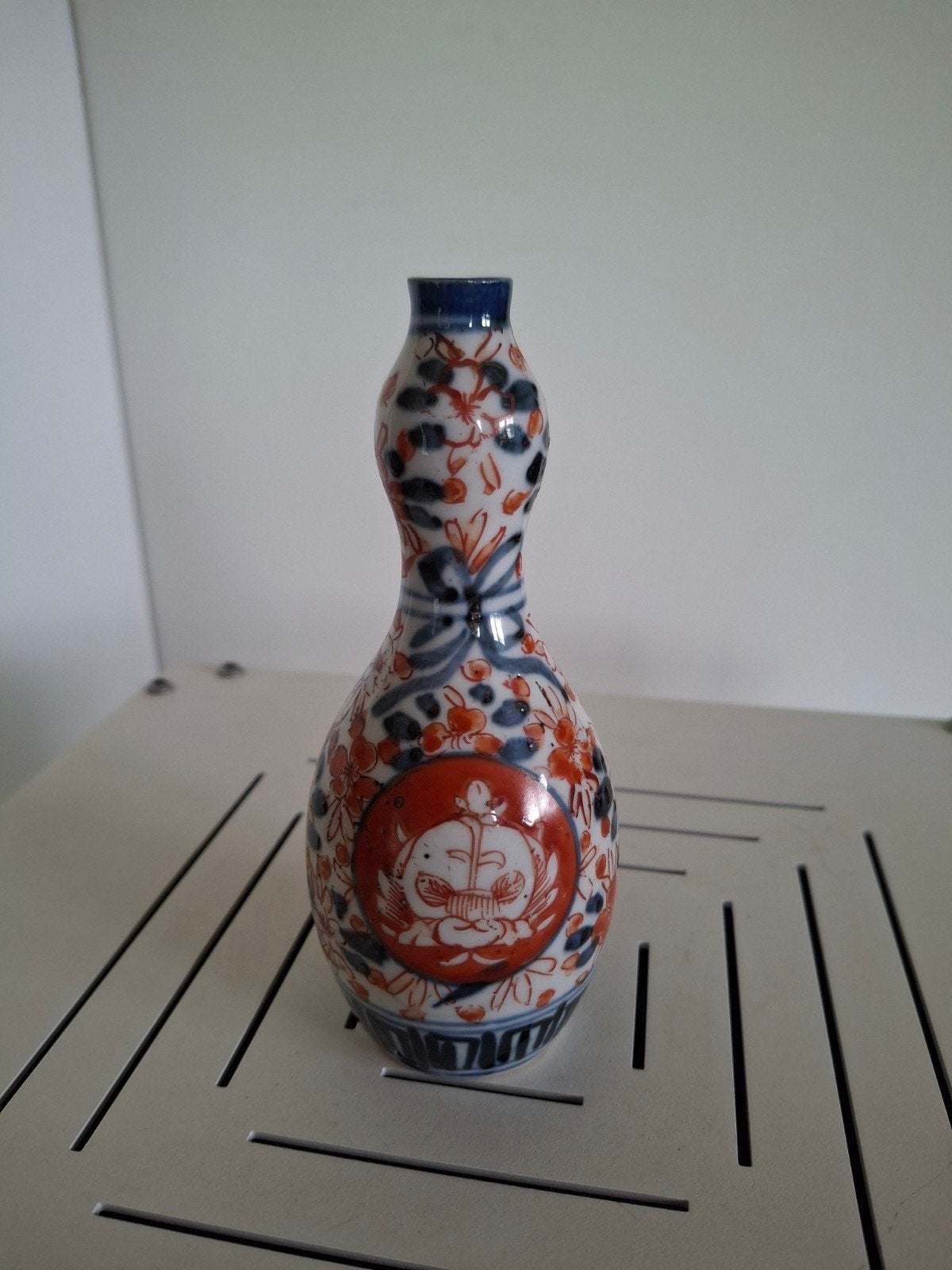 Antiek Japans Imari Knobbelvaasje - 19e Eeuw, Antiek en Kunst, Ophalen of Verzenden