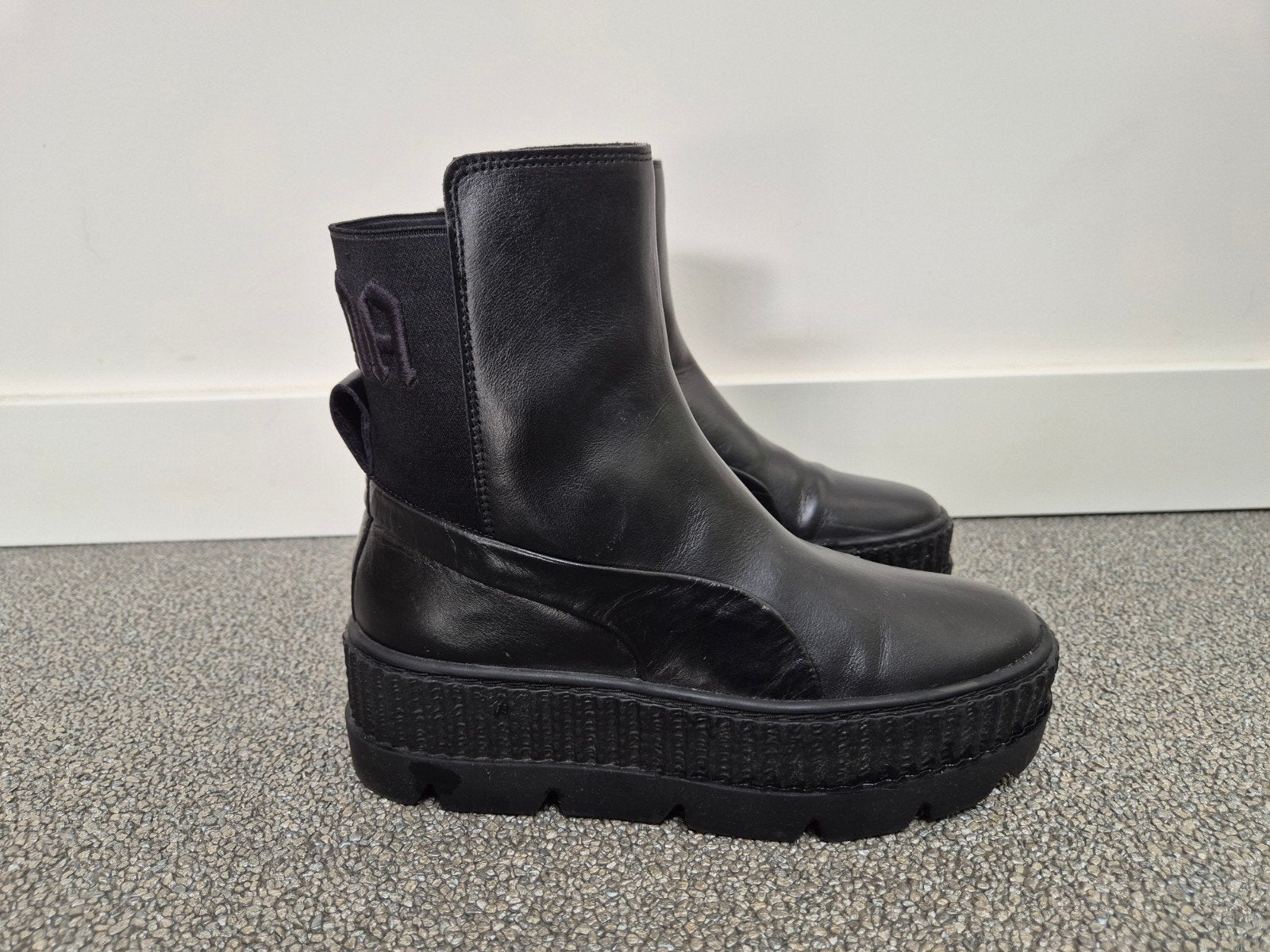 Puma Fenty by Rihanna Chelsea Boots Zwart Maat 36 Nieuw, Puma Fenty by Rihanna, Verzenden, Zwart, Lage of Enkellaarzen