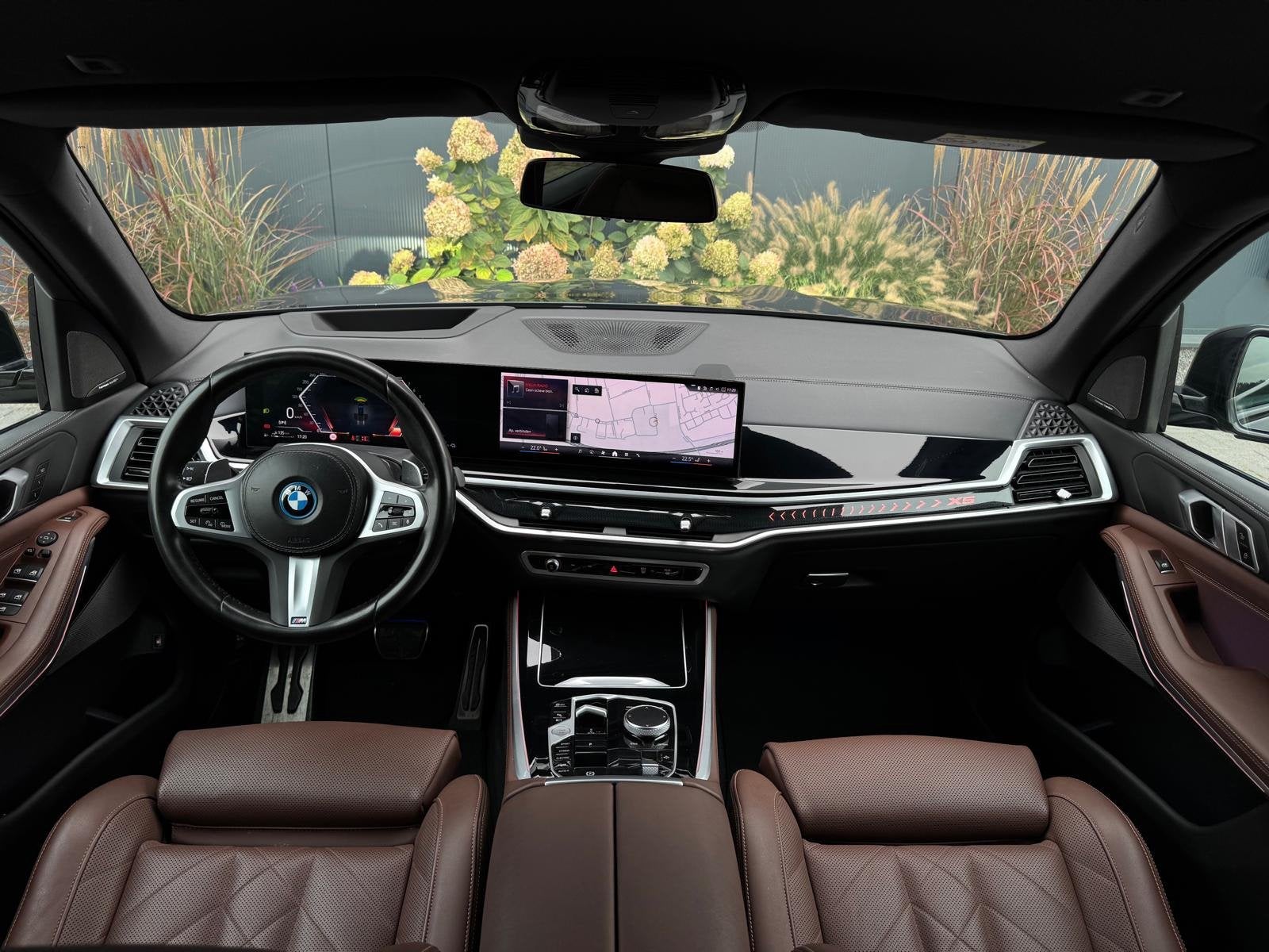 BMW X5 XDrive50e M PACK M24 NAVI|LEDER|HUD|360 CAMERA|CLIMAT, Auto's, Automaat, Dealer onderhouden, Gebruikt, 2395 kg