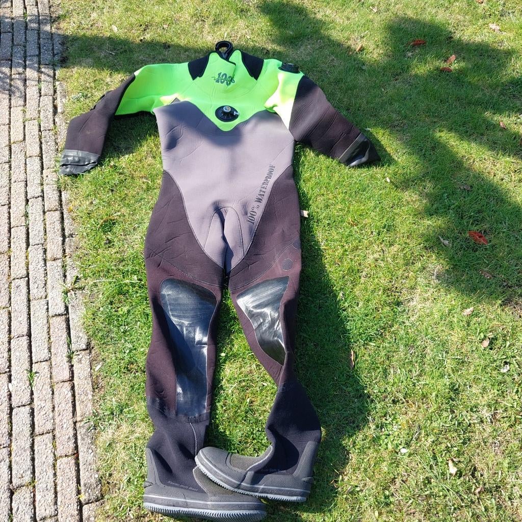 Droogpak neopreen 100% waterproof maat M, Watersport en Boten, Watersportkleding, Gebruikt, Drysuit, Dame of Heer, Ophalen of Verzenden