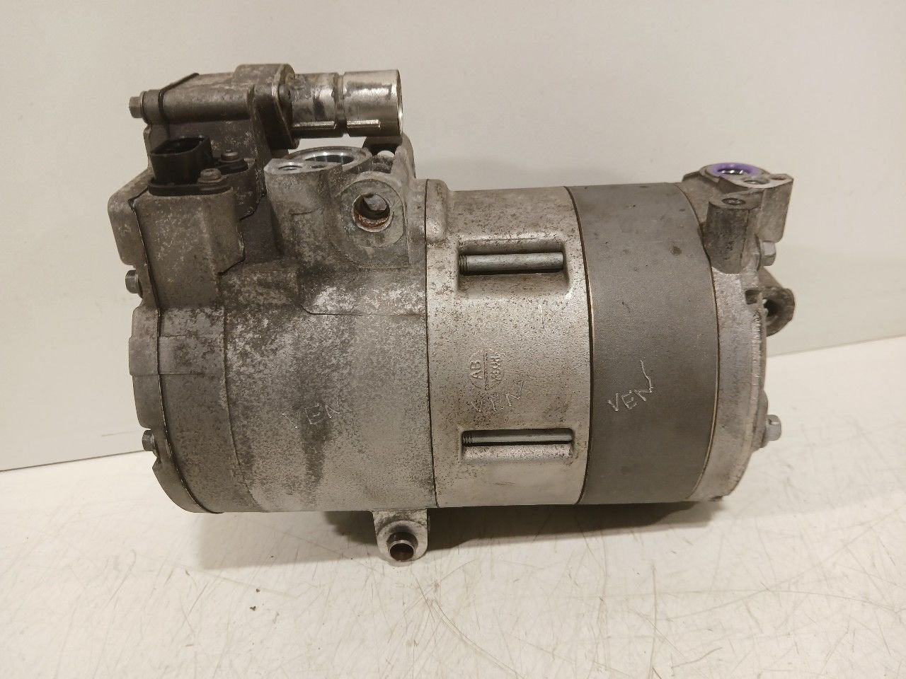 Airco pomp BMW 2 serie, Onderdelen@venauto.nl, Van der Ven Autorecycling B.V., Gebruikt, Ettenseweg 76, 4706 PB Roosendaal, The Netherlands