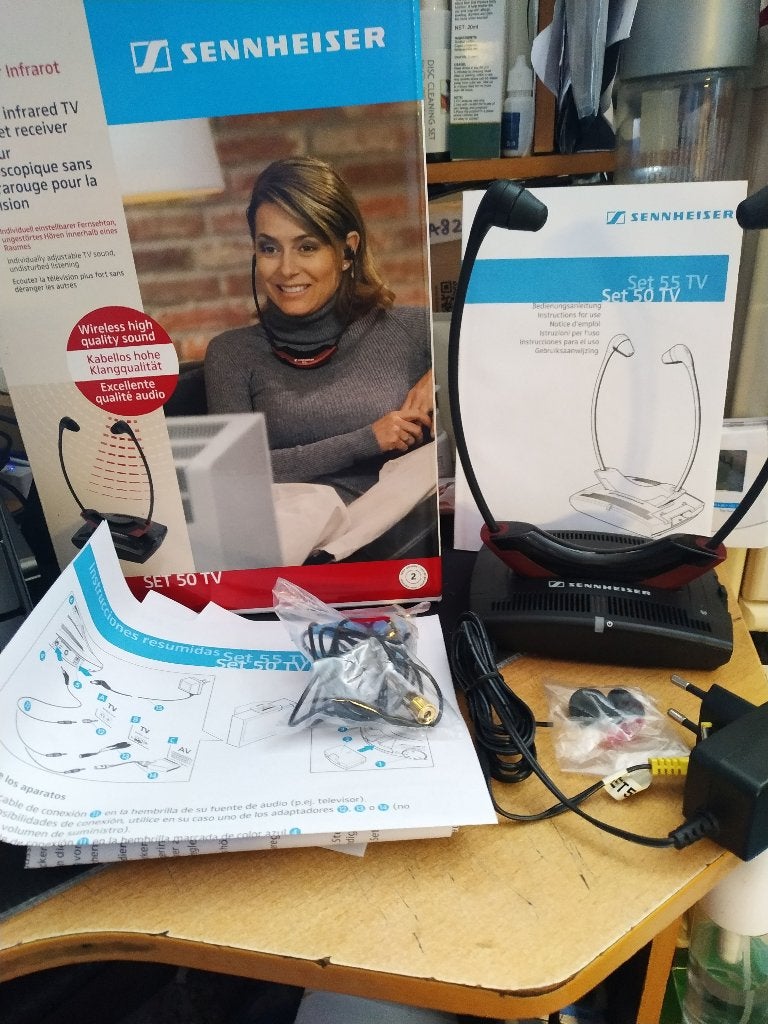 Sennheiser SET 50 TV - Draadloze In-ear Oordopjes, Sennheiser, Ophalen of Verzenden, Zo goed als nieuw, Rood