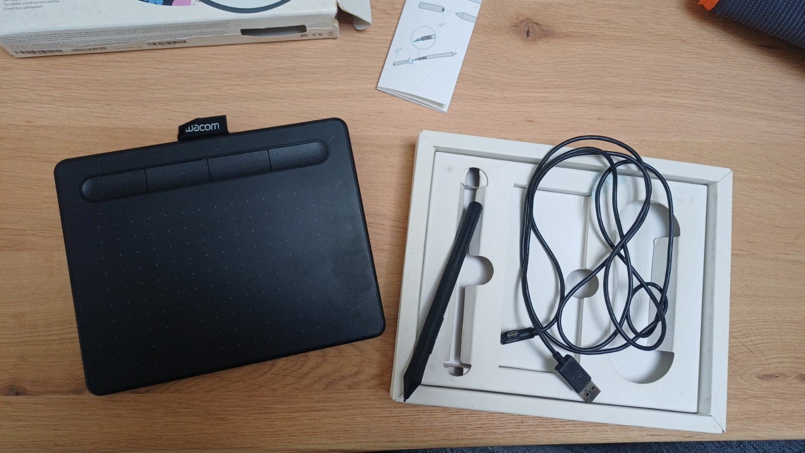 Wacom Intuos - S black, Computers en Software, Tekentablets, Ophalen of Verzenden, Gebruikt, Bedraad, Wacom Intuos