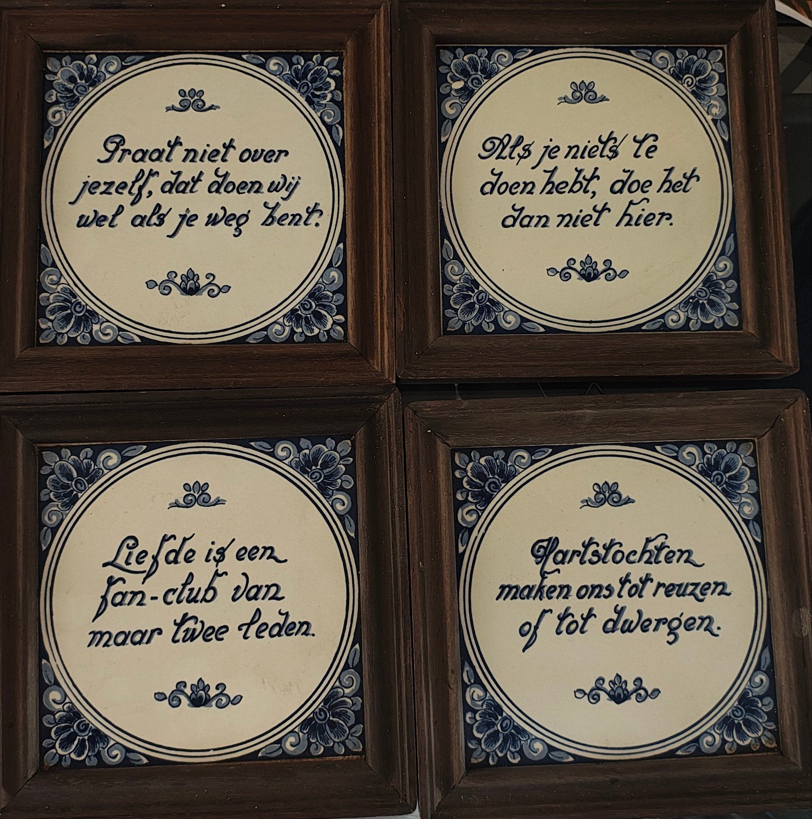 Set van 4 Delfts Blauwe tegeltjes met spreuken, jaren '80, Antiek en Kunst, Verzenden