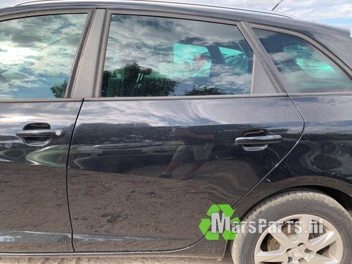 Portier 4Deurs links-achter van een Seat Ibiza