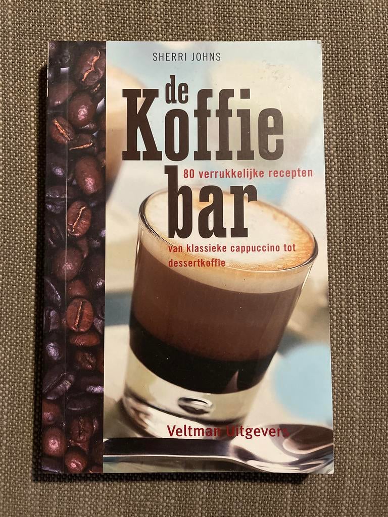 S. Johns - De koffiebar, Ophalen of Verzenden, Zo goed als nieuw, S. Johns, Taart, Gebak en Desserts