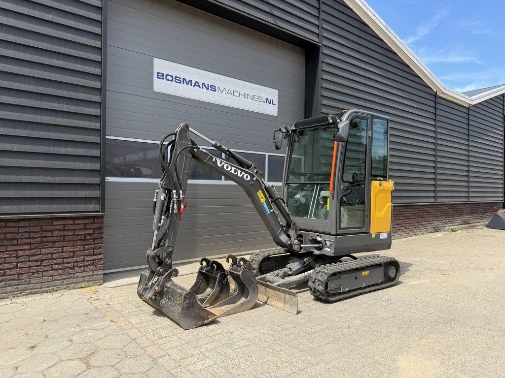 Volvo EC18E minigraver BJ 2023 sloop / sorteer functie €39, Zakelijke goederen, Volvo Cons, https://www.volvoce.com/global/en/