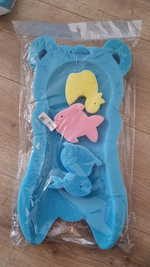 Blauw badkussen met badspeeltjes, Ophalen of Verzenden