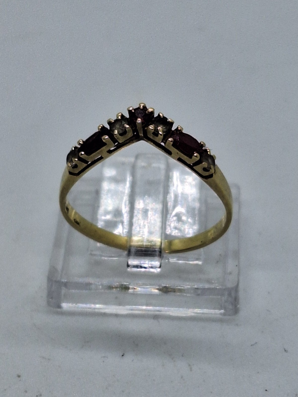 Gouden ring met diamantjes en robijn, maat 17.5 (585), Ophalen of Verzenden