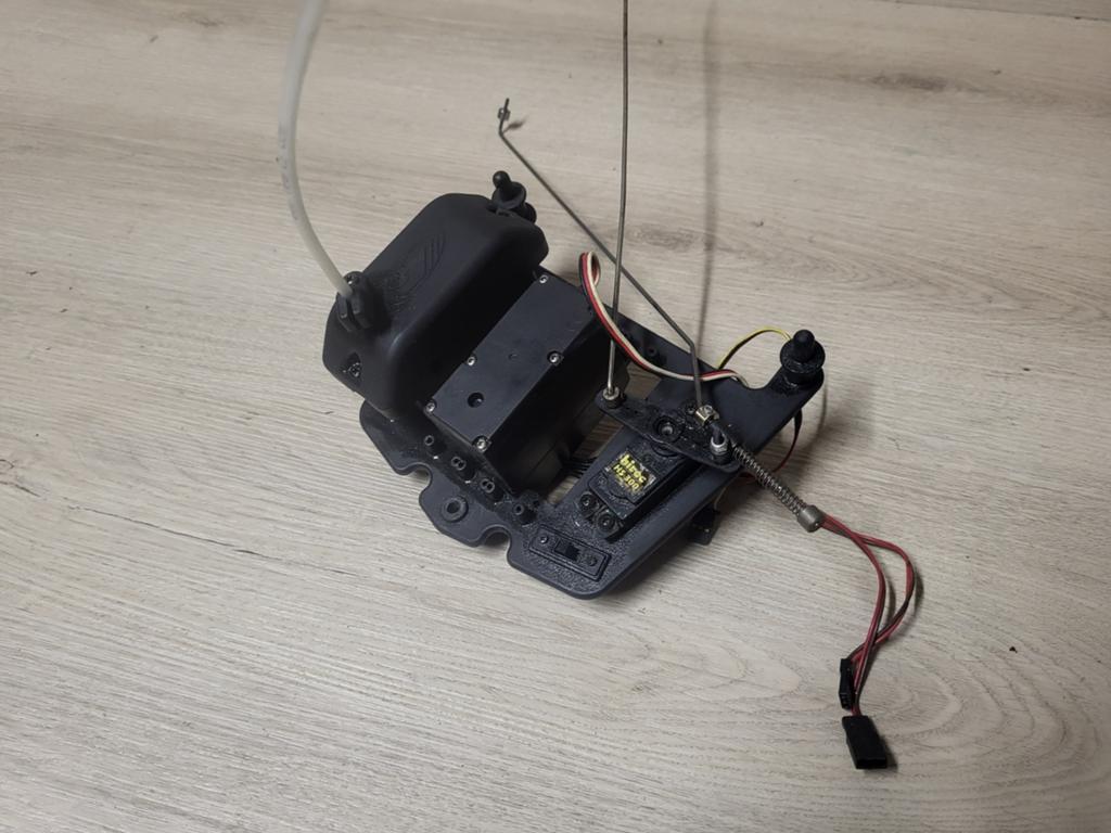 Fg complete servo box, Hobby en Vrije tijd, Benzine, Ophalen of Verzenden, Zo goed als nieuw, Onderdeel