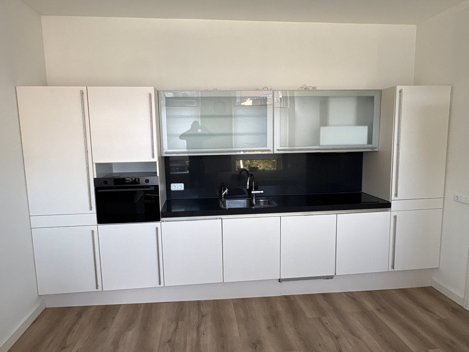 Gebruikte Siematic Keuken , AEG, Atag en Samsung apparatuur, Ophalen, Gebruikt, Wit, Enkelwandige keuken