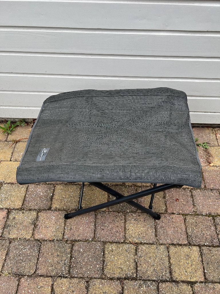 Bardani Camping Voetenbankje - Zo goed als nieuw 2 stuks, Ophalen of Verzenden, Nieuw, Campingstoel