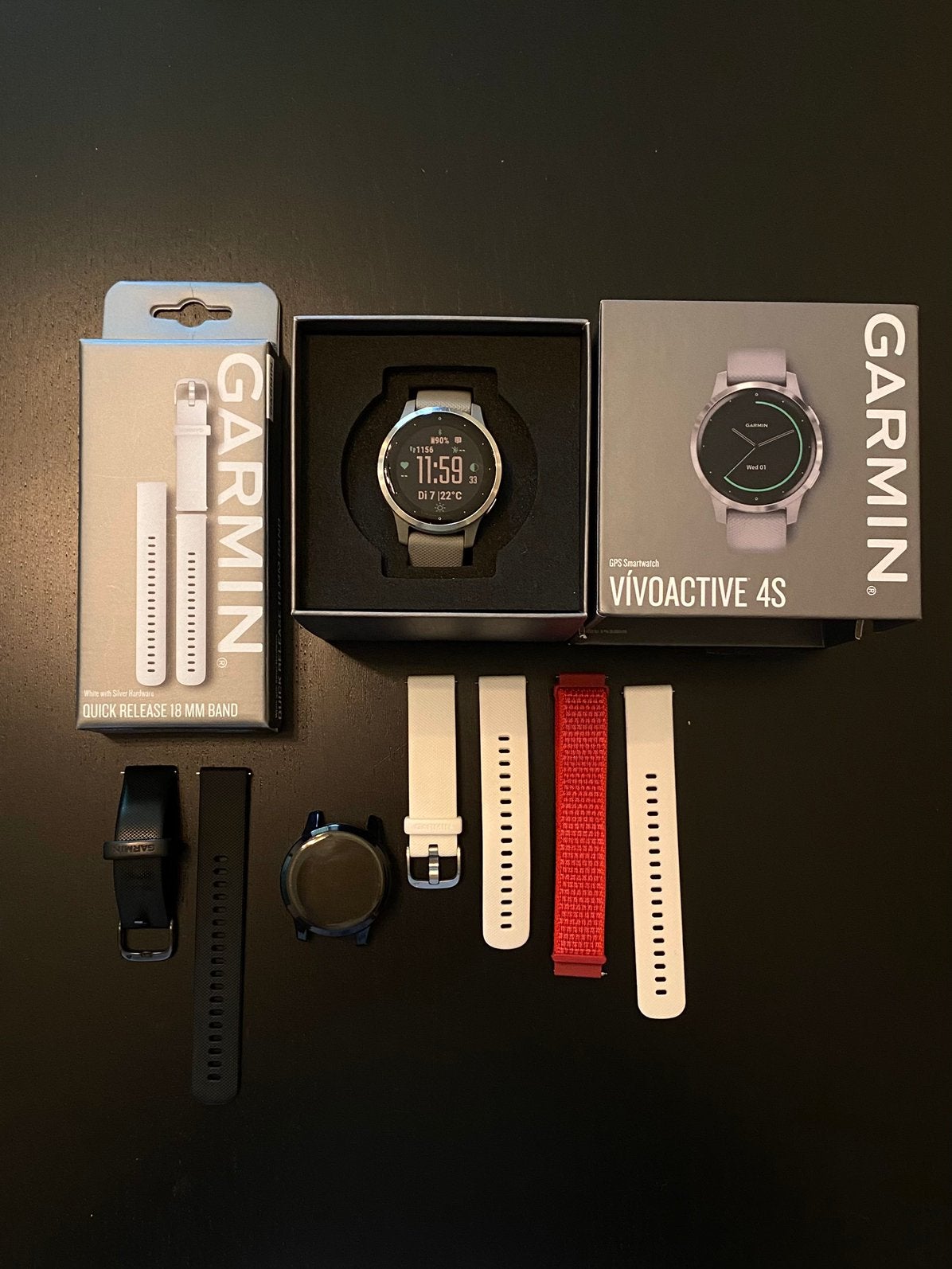 Garmin Vivoactive 4S met accessoires, Sieraden, Tassen en Uiterlijk, Smartwatches, Zo goed als nieuw, iOS, Grijs, Ophalen of Verzenden