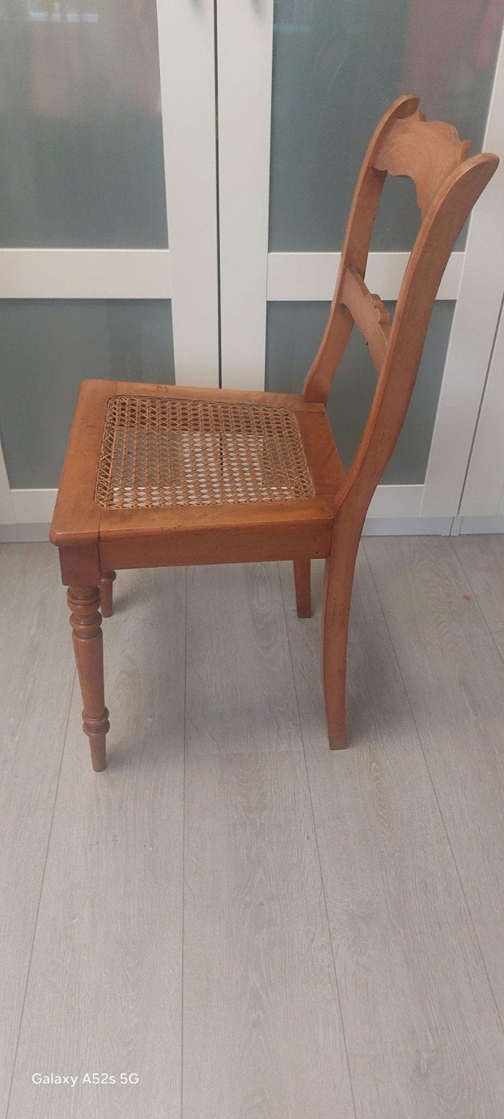 Biedemeijerstoel met webbing zitting, Ophalen