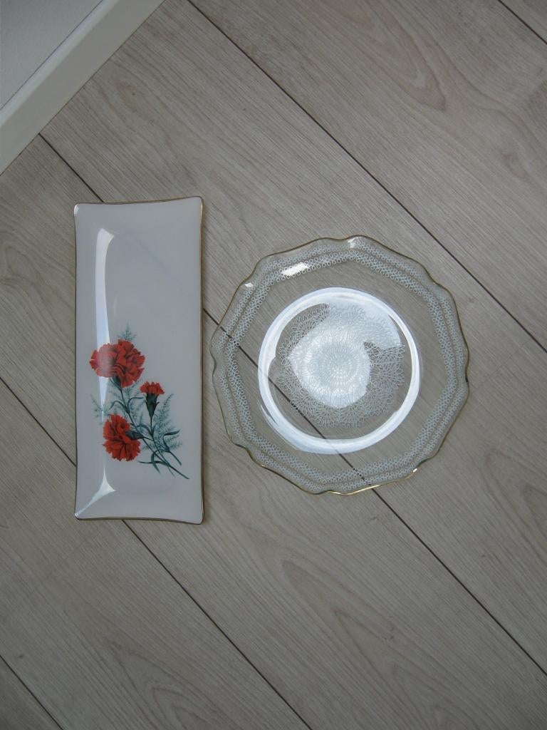 2 antiek glazen cake koek schalen €8.- Rond langwerpig, Ophalen of Verzenden, Zo goed als nieuw, Overige typen