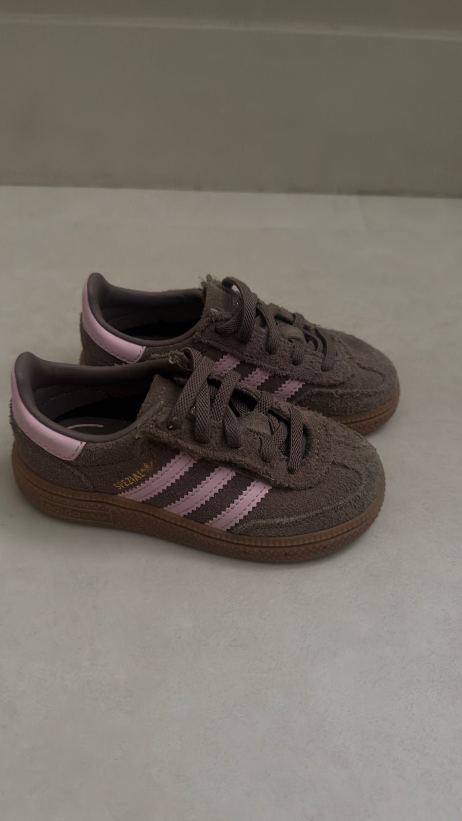 Adidas Spezial bruin met roze - Maat 25, Ophalen of Verzenden, Gebruikt, Jongen of Meisje, Schoenen