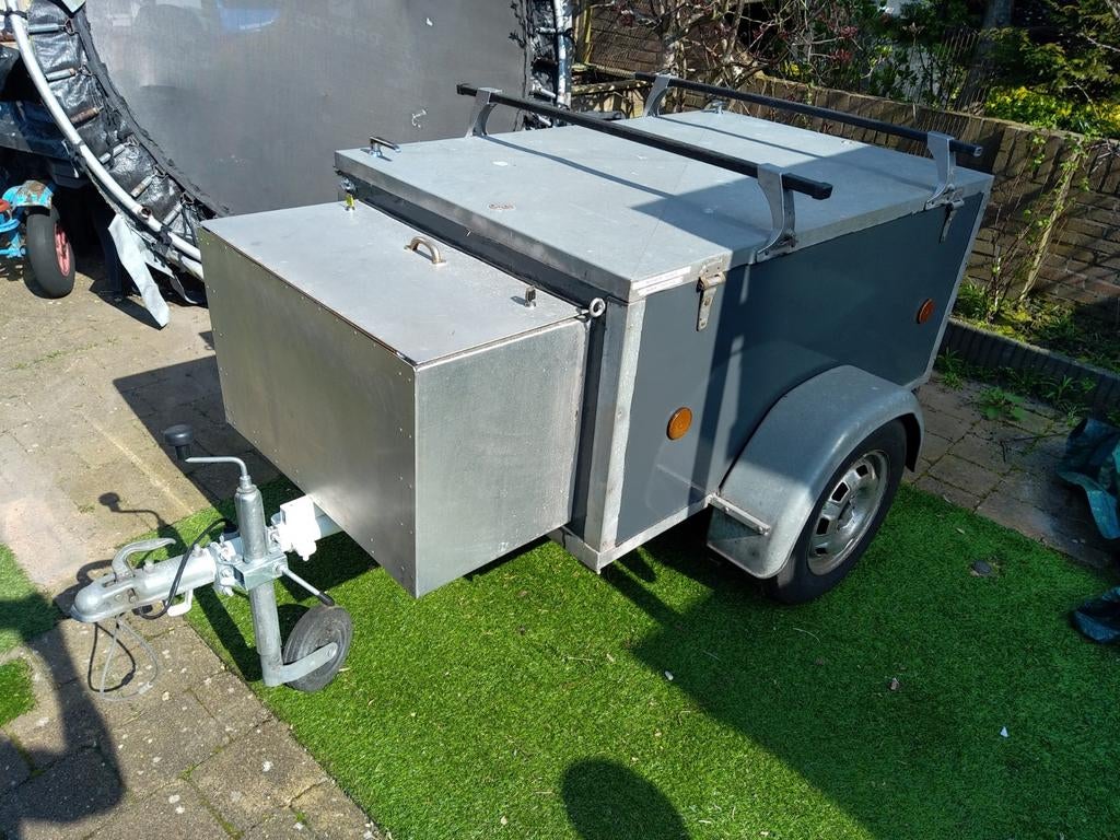Aanhanger/ bagagewagen/ aanhangwagen, Ophalen