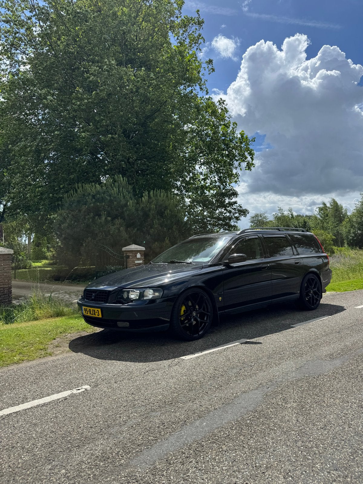 Volvo V70 T5, Auto's, Volvo, Particulier, V70, Benzine, Stationwagon, Handgeschakeld, Geïmporteerd, Zwart, Zwart, Ophalen